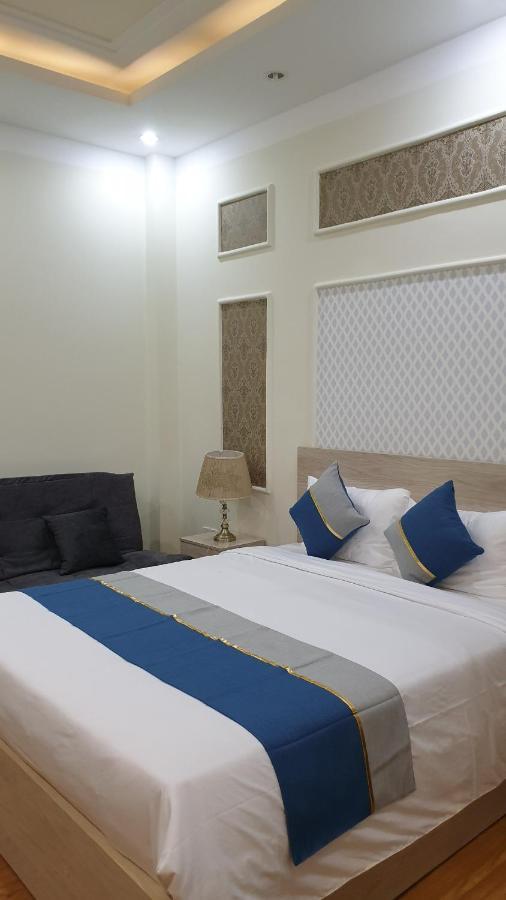 Chez Lotus Rose Hotel Хошимин Екстериор снимка